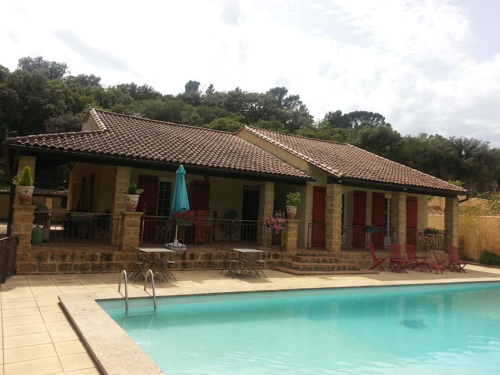 La Combe Joseph Remoulins Exterior foto